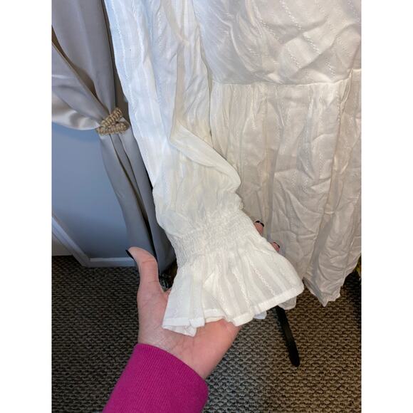 NWT Lulus size XL White Lined Long Sleeve Boho Style Dress Elastic Wrist Back - Picture 5 of 12